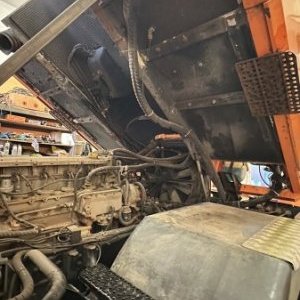 foto 4x4 komunal wywrotka 14t zima Praga NTS265 silnik DEUTZ syparka plug